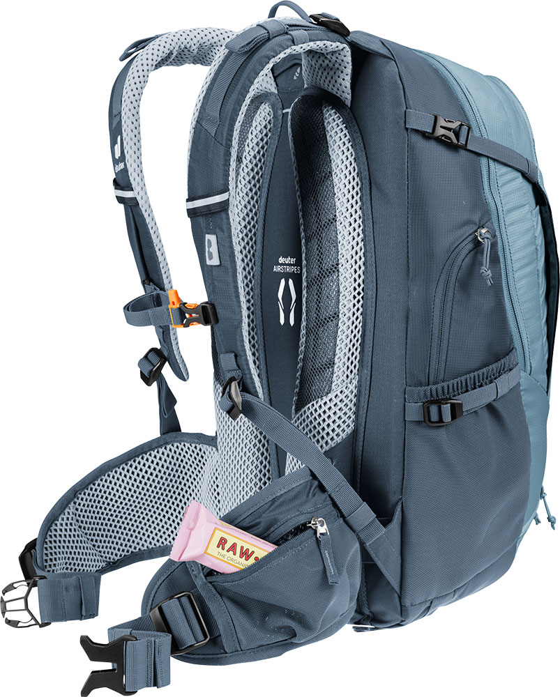 deuter-3200124-1374-Trans-Alpine-24_atlantic_ink-(13).jpg