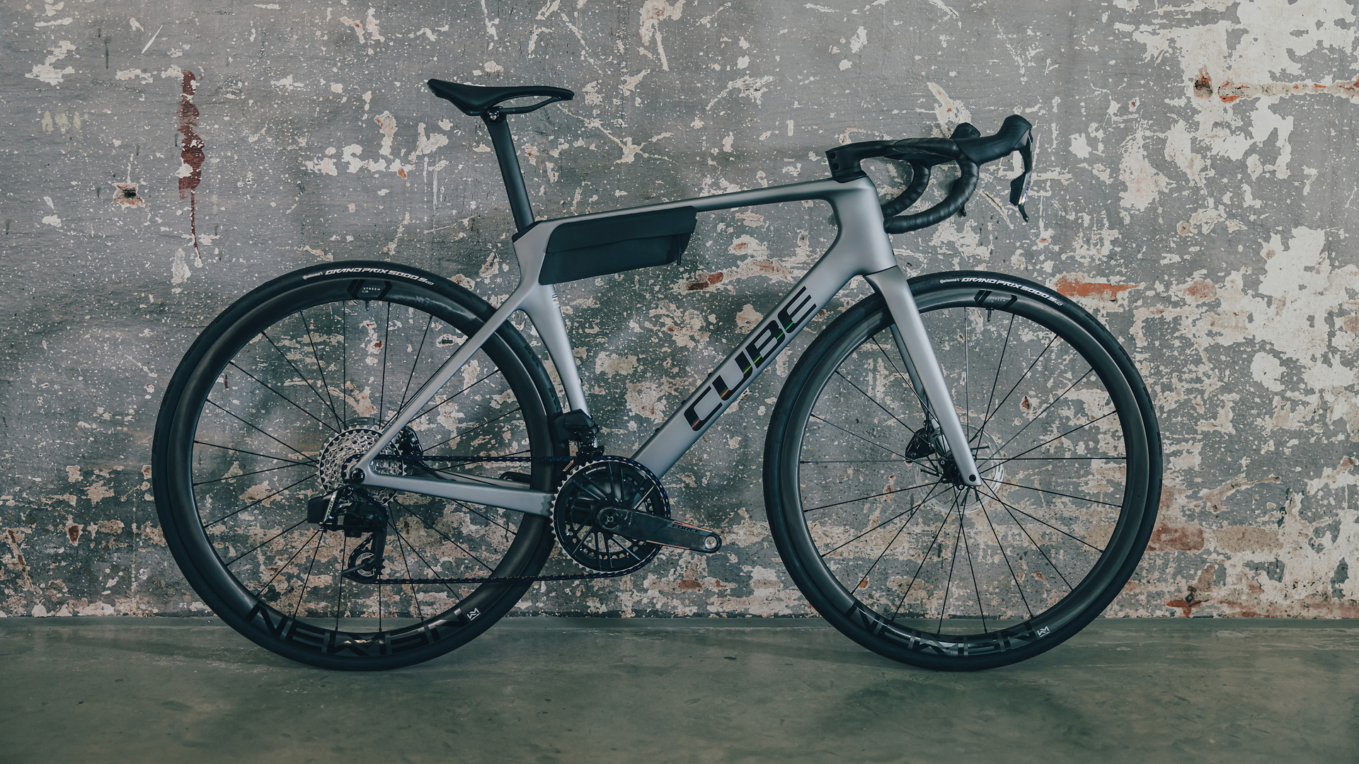 Agree C:62 SLX slate grey and chrome
