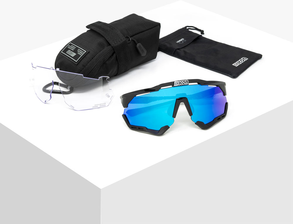 EY25030802-03-aeroshade-xl-box.jpg