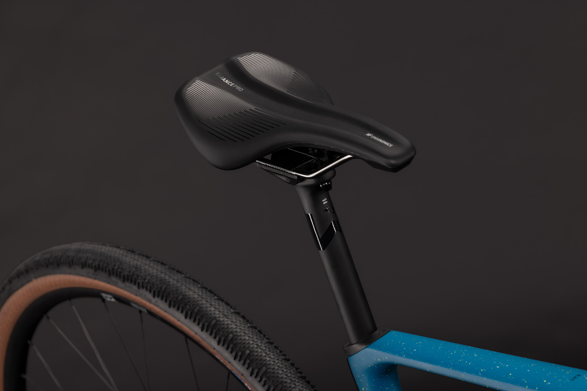 Nuroad Hybrid C:62 EXC 400X tropicalteal´n´black
