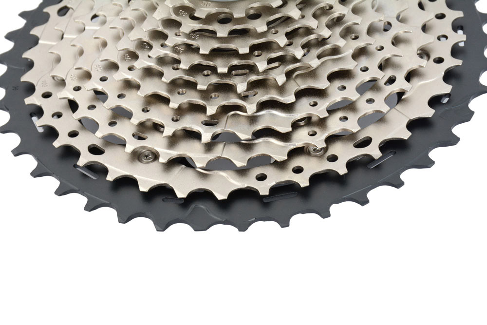 シマノ CS-M7000-11s 11-42T 使用100km シマノ新型SLX ミドルグレードMTBコンポが待望のリア11速化 - 新製品