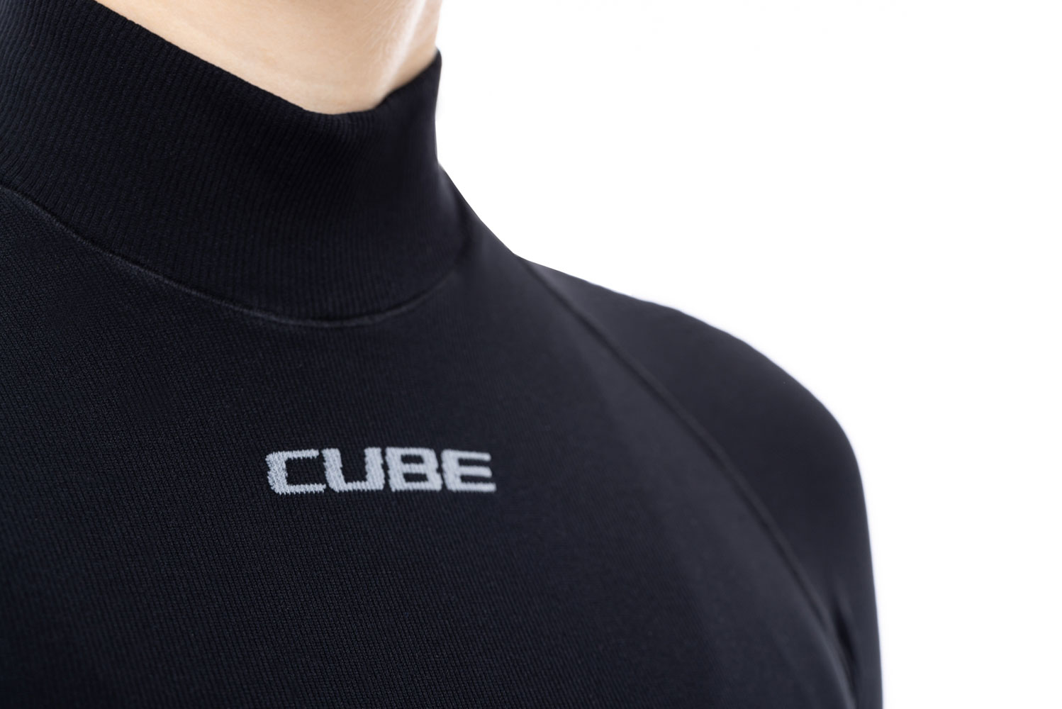 CubeRaceBeWarm_12460_DamenFunktionsshirtLangarm_ (5).jpg