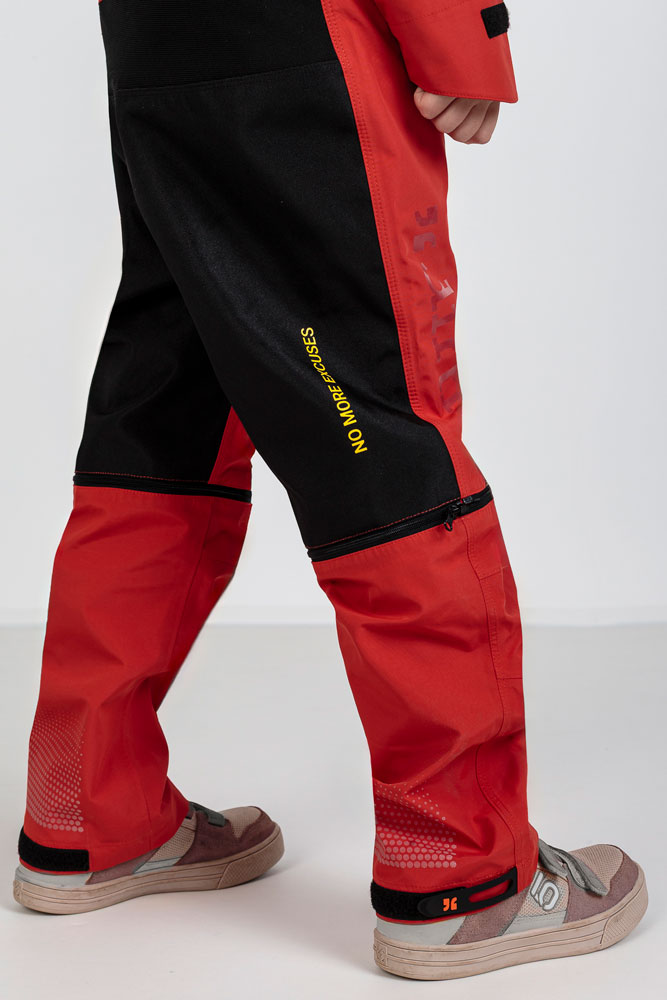 dirtlej-20250080-20250081-dirtsuit-kids-edition-studio-10.jpg