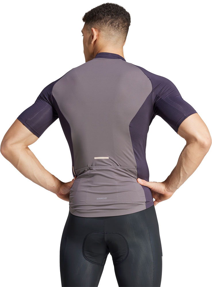adidas_Ess-Trikot_IT3425_ (3).jpg