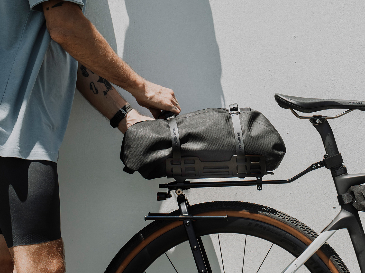Omni Strap luggage strap