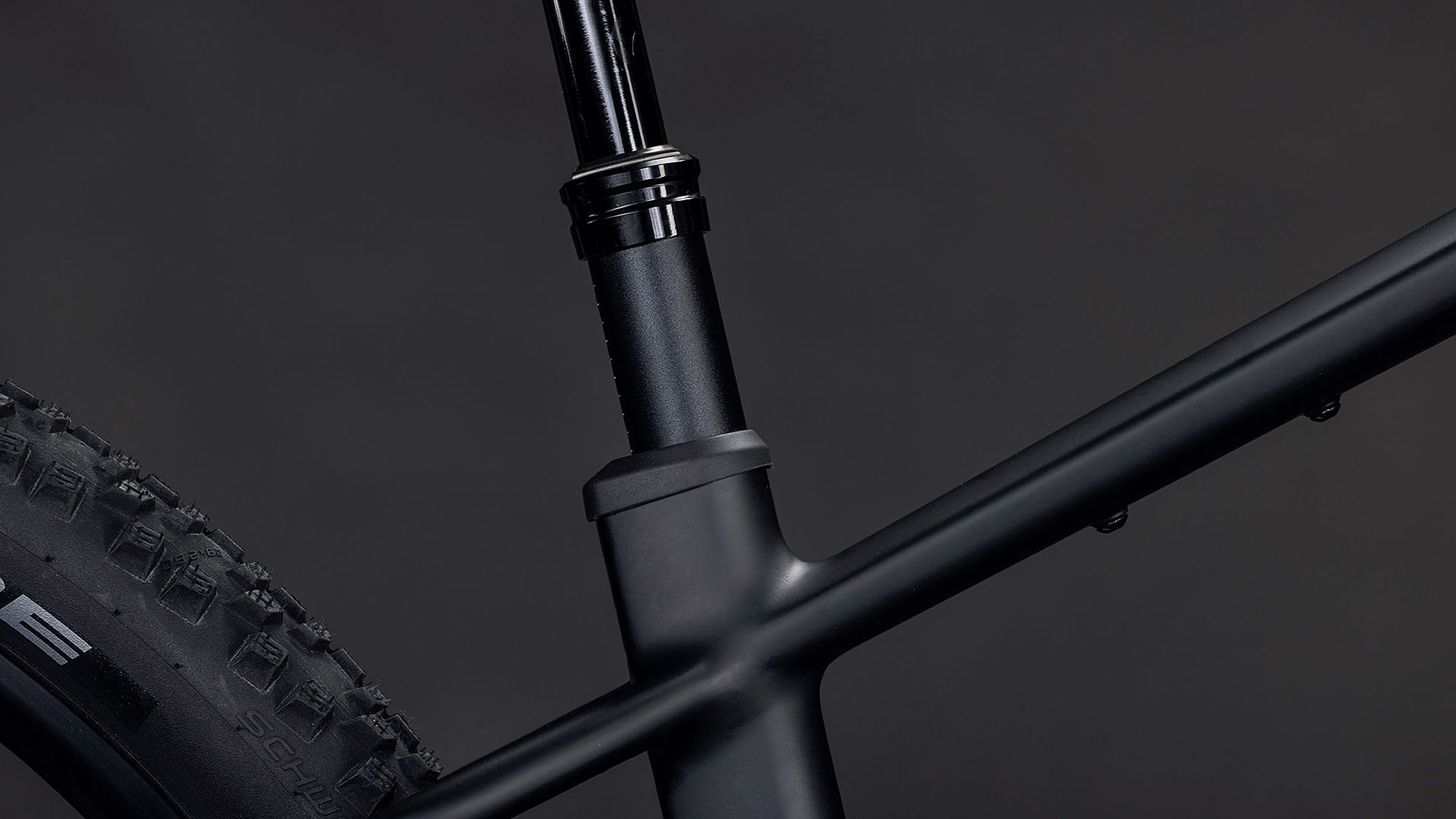 cube 108210 20161646 Reaction Hybrid Pro 800 blackline  (4).jpg