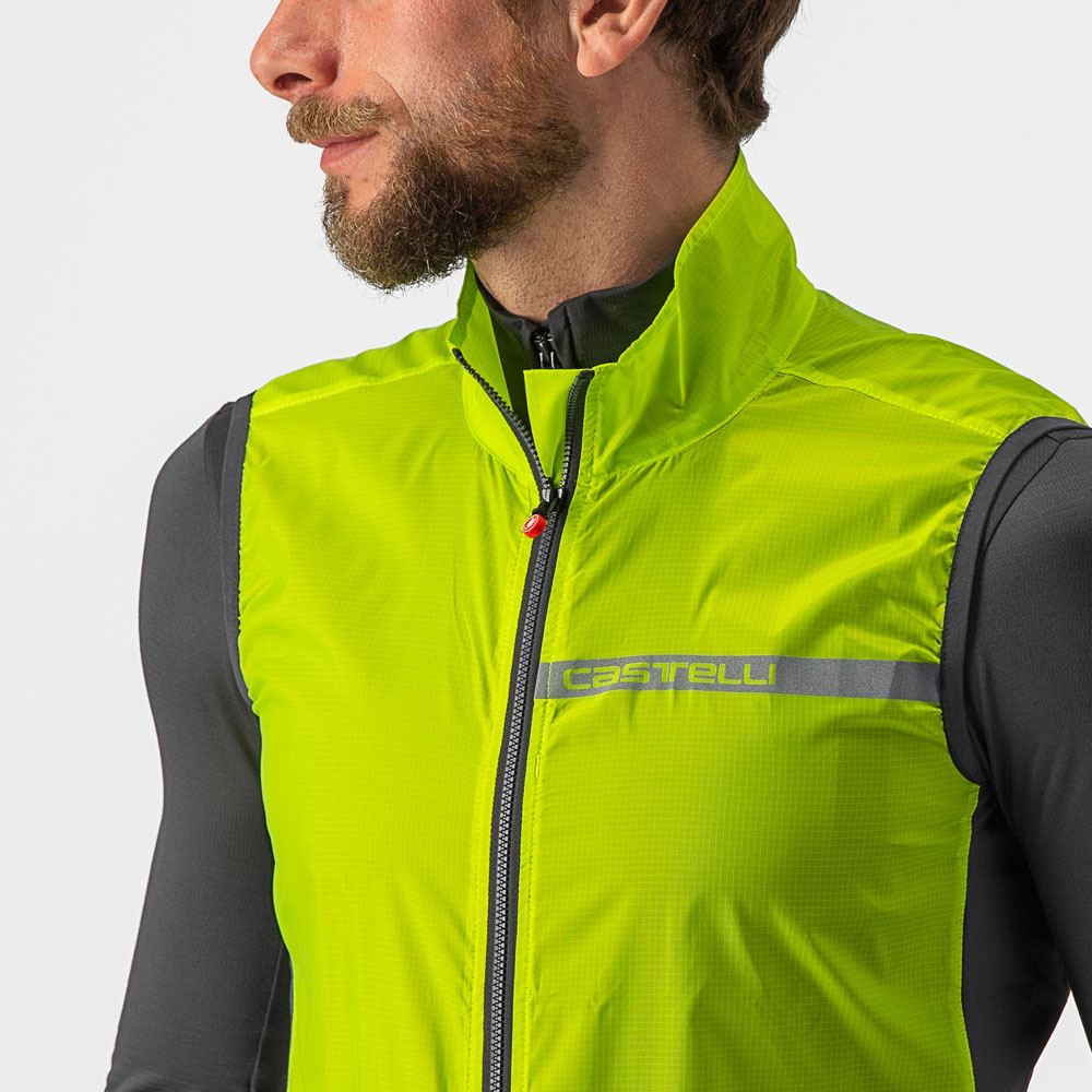 Castelli_Squadra-Stretch-Windweste_4521512-383_ (4).jpg