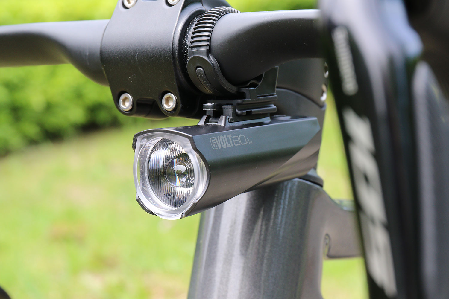 CATEYE GVOLT80.1 自転車用ヘッドライト 本体 Cateye GVolt 80.1 Front Light Front Lights | Bike-Discount