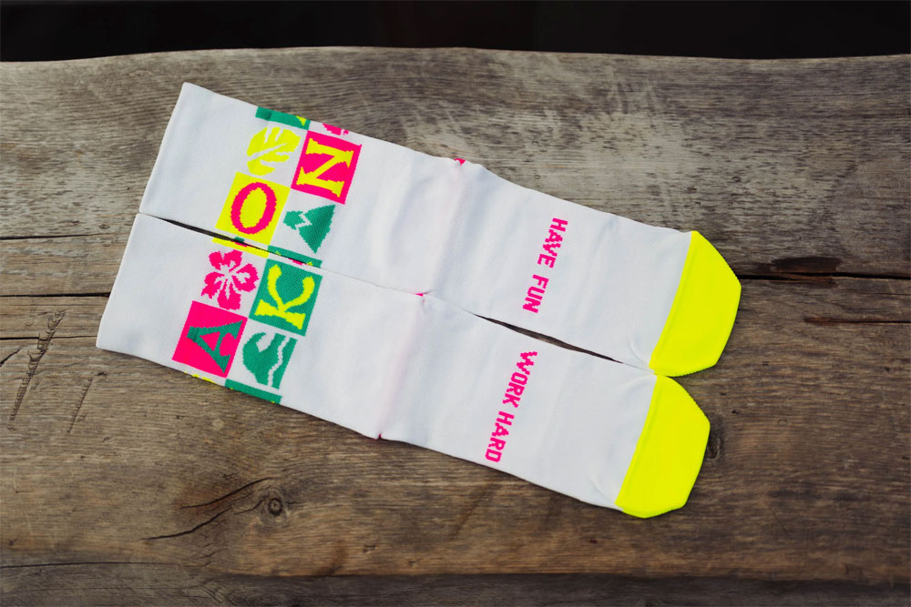 incylence-ultralight-socks-high-cut-kona-laura-philipp-v3-6.jpg