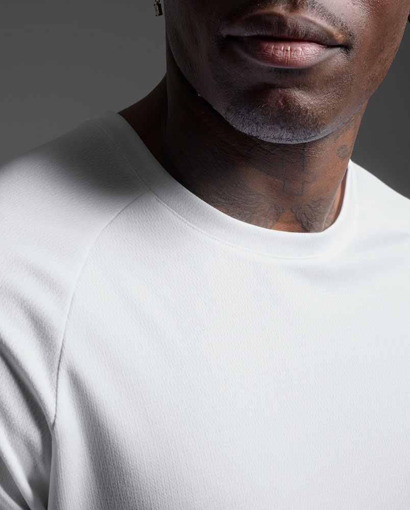 2XU_2X-MR7441A_WHTSRF_Aero_Mesh_Funktionsshirt (14).jpg
