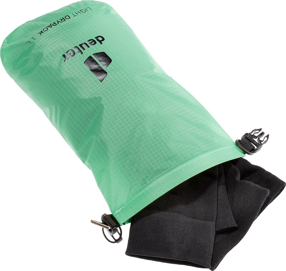 3940021-2035-LightDrypack1_spearmint-D-01.jpg