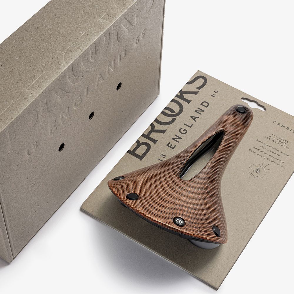 c17_carved_orange_cambium_saddle_box.jpg